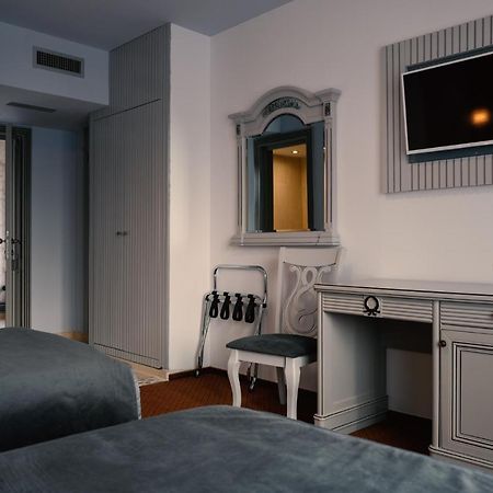 Hotel Eden Ясси Екстер'єр фото