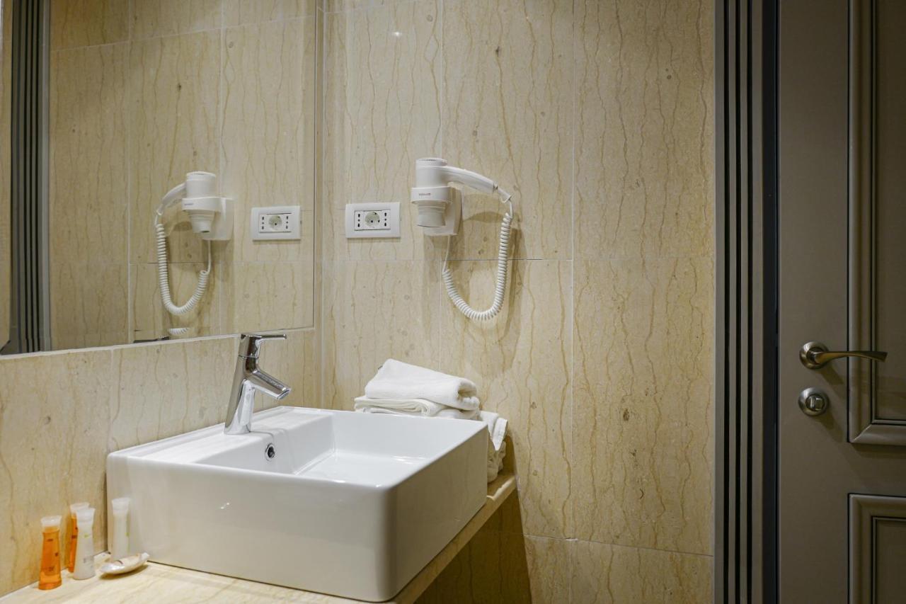 Hotel Eden Ясси Екстер'єр фото